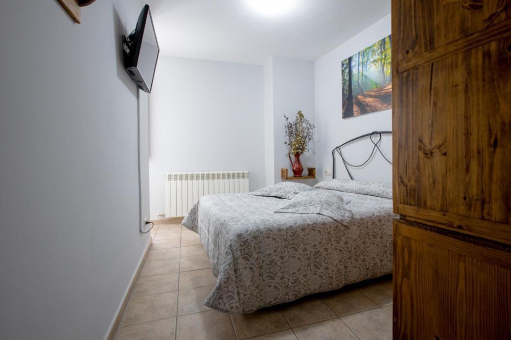 Hostal Antiguo Hospital Linares de Mora Exterior photo